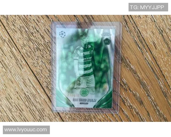 开包探秘：足球球星卡片收藏新潮流，揭开每一张卡片背后的精彩故事